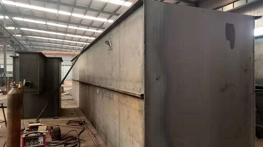 醫(yī)藥中間體廢水處理難？（醫(yī)藥廢水處理設(shè)備能解決）